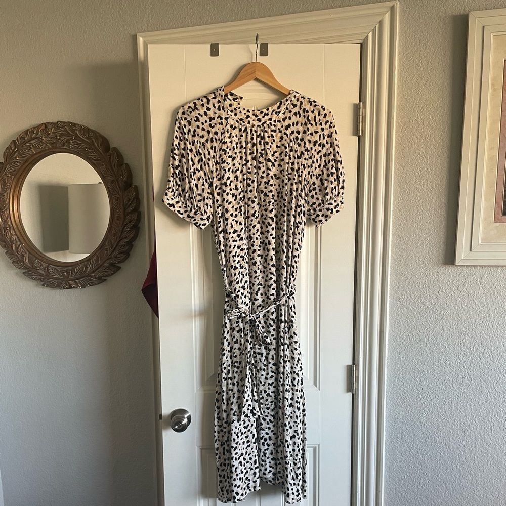 Ann Taylor dress, cheetah print, tie waist midi length, size 12